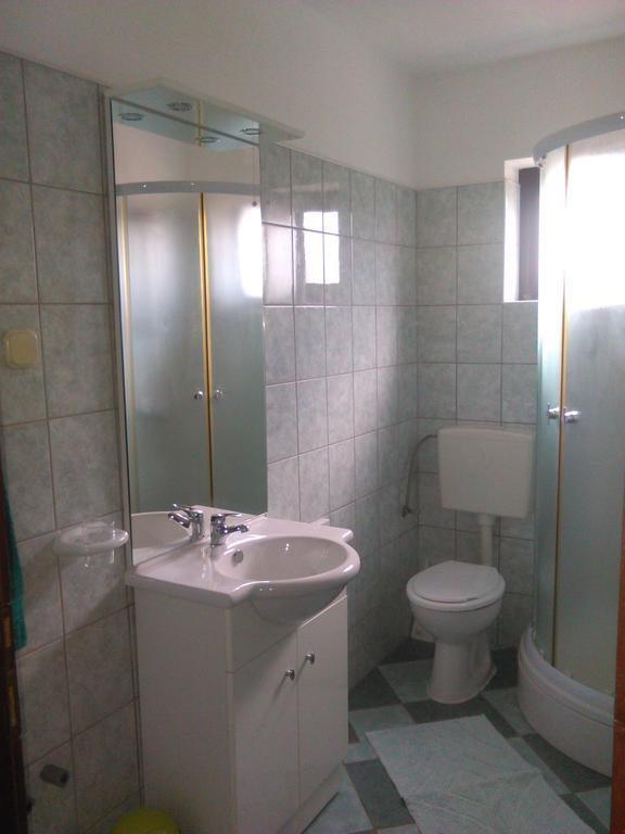 Apartment Nikolena Ровінсько-Село Номер фото