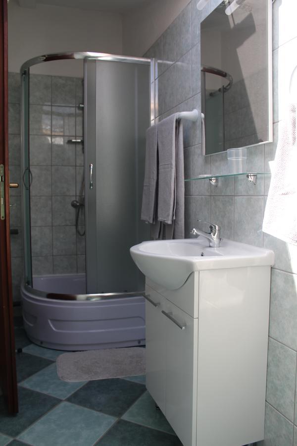 Apartment Nikolena Ровінсько-Село Екстер'єр фото